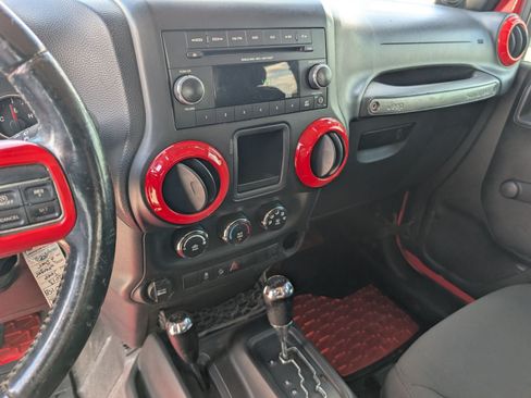 Used 2013 Jeep Wrangler Sport AWD/4WD image 6