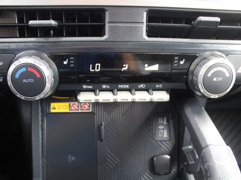 Used 2025 Toyota 4Runner TRD Sport AWD/4WD image 41