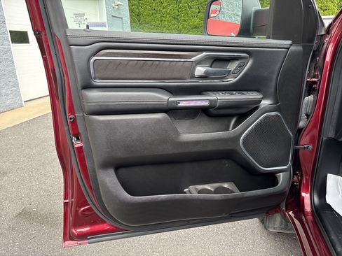 Used 2025 RAM 1500 Laramie w/ Sport Appearance Package AWD/4WD image 15