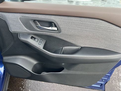 Certified 2023 Nissan Rogue SV image 22