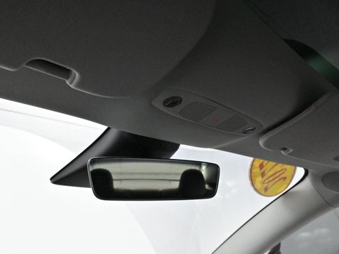 Used 2022 Tesla Model 3 Long Range image 25