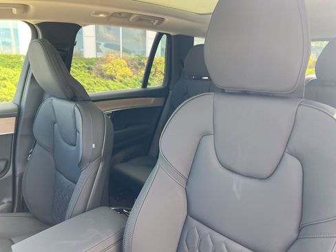 New 2026 Volvo XC90 B6 Plus w/ Protection Package Premier AWD/4WD image 16