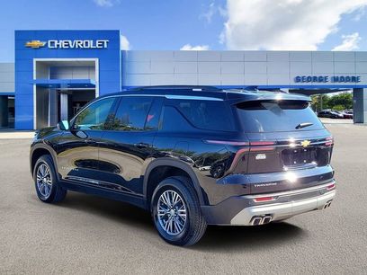 Certified 2025 Chevrolet Traverse LT