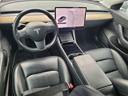 Used 2018 Tesla Model 3 Long Range image 7