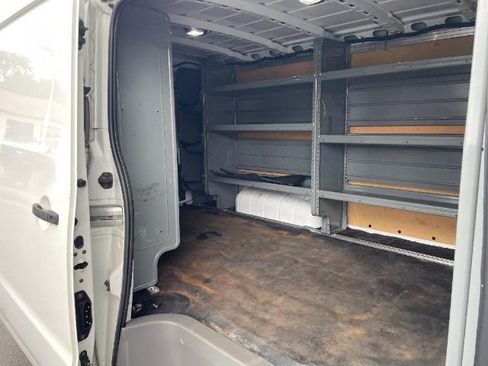 Used 2019 Nissan NV 2500 SV image 15