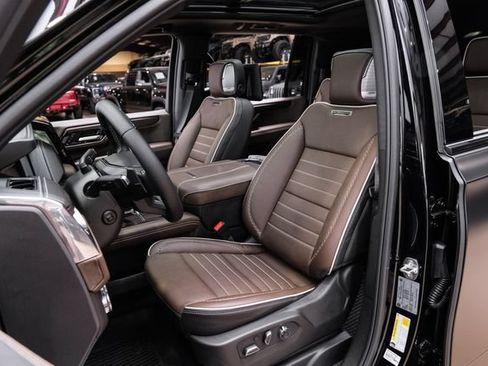 Used 2026 GMC Yukon XL Denali Ultimate AWD/4WD image 64