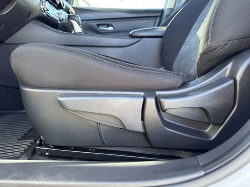 Certified 2024 Nissan Sentra SR image 9