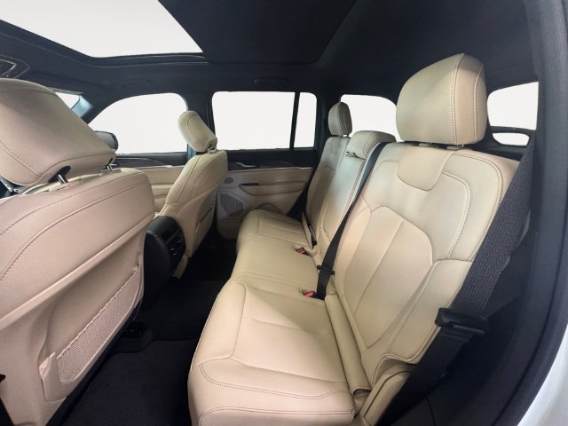 New 2027 Jeep Grand Cherokee Limited AWD/4WD image 26