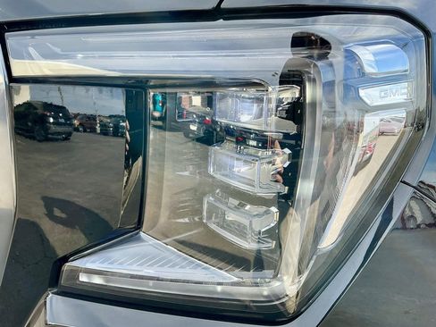 Used 2021 GMC Yukon AT4 w/ Rear Media and Nav Package image 10