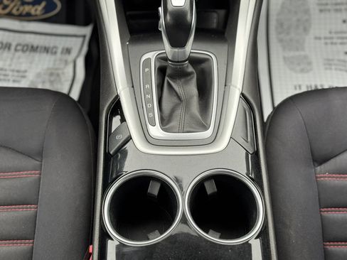 Used 2013 Ford Fusion SE image 22