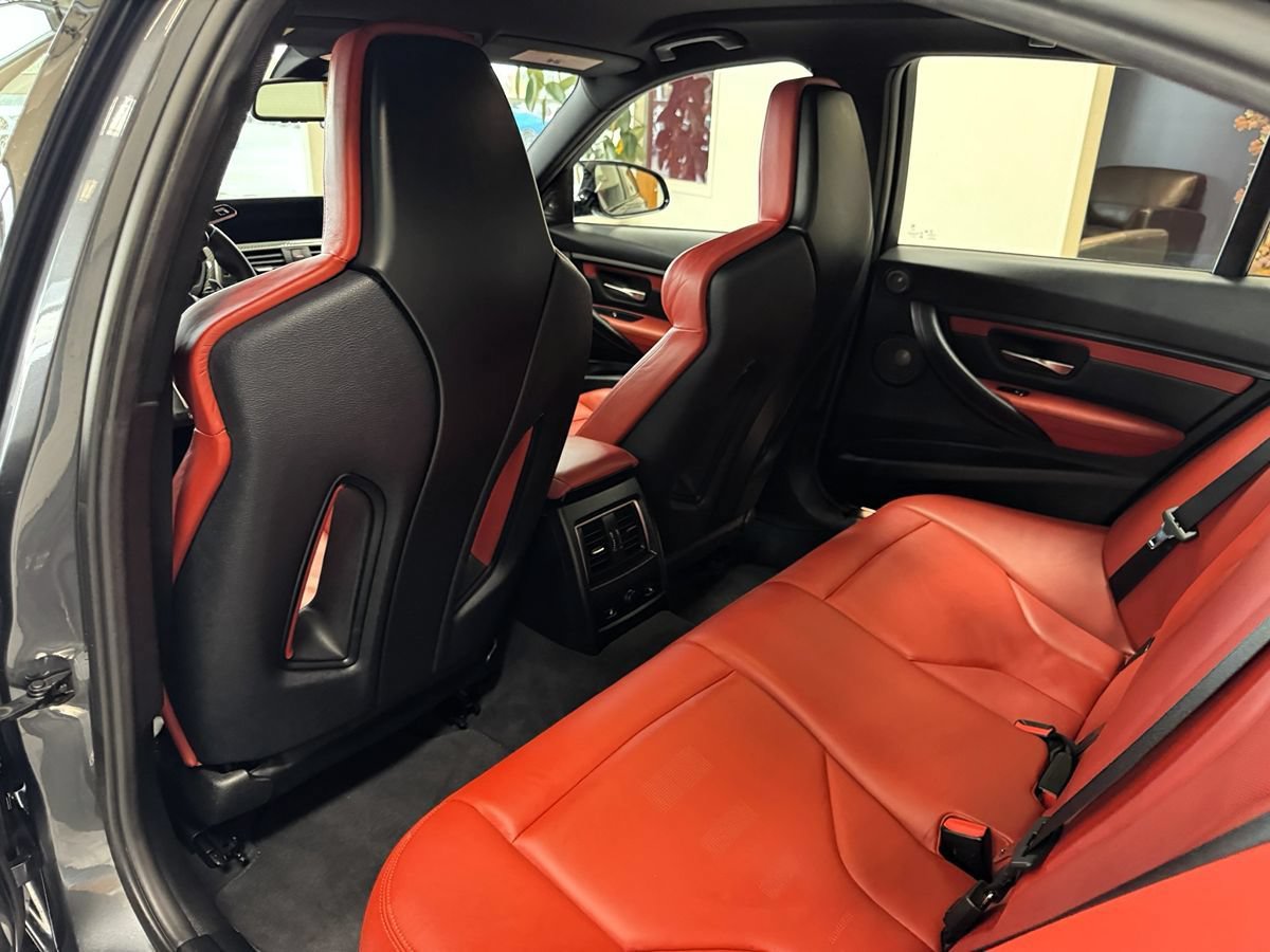 Used 2018 BMW M3 RWD image 48