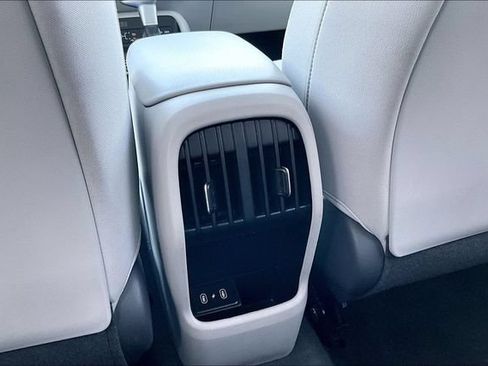 Used 2024 Hyundai Kona SEL FWD image 10