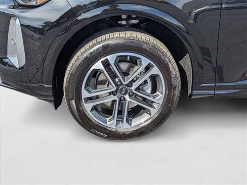 New 2025 Audi Q5 Premium image 10