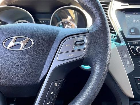 Used 2018 Hyundai Santa Fe Sport w/ 2.4L Value Package 02 FWD image 19