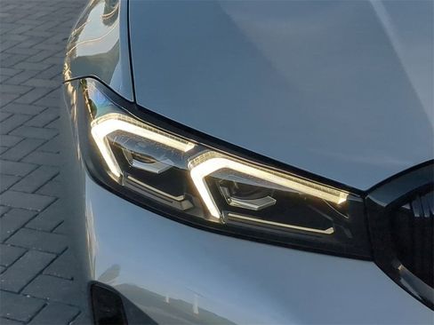 New 2026 BMW 330i Sedan w/ M Sport Package image 10