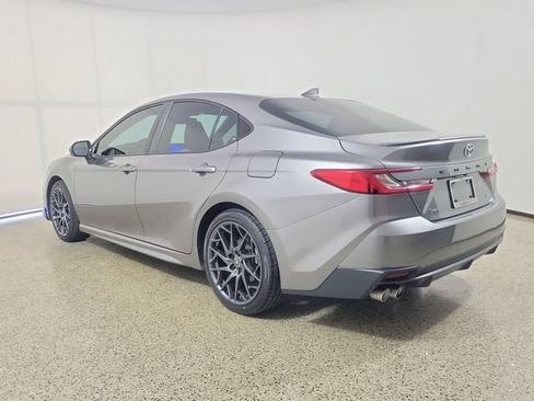 Used 2025 Toyota Camry SE w/ Convenience Package FWD image 7