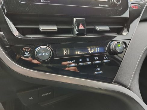 Used 2024 Toyota Camry SE FWD image 31