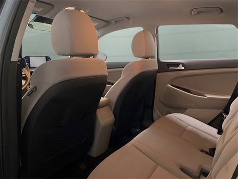 Used 2021 Hyundai Tucson SE image 58