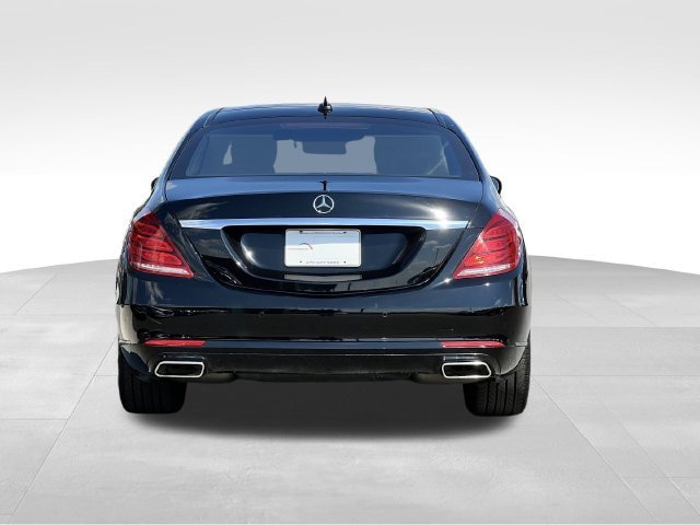 Used 2016 Mercedes-Benz S 550 4MATIC Sedan image 4
