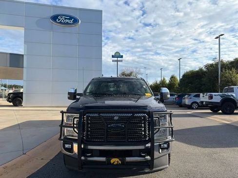Used 2022 Ford F350 XLT w/ XLT Premium Package AWD/4WD image 8
