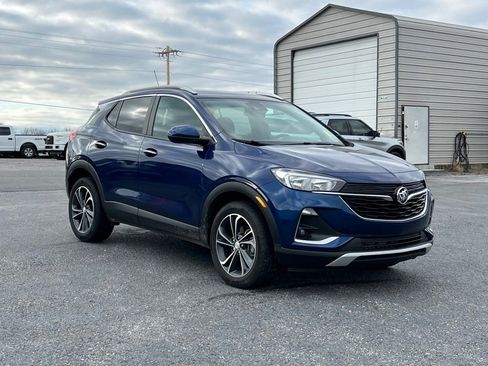 Used 2023 Buick Encore GX Select w/ Safety Package II image 2