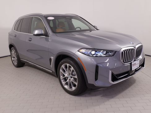Used 2024 BMW X5 xDrive40i w/ Premium Package AWD/4WD image 7