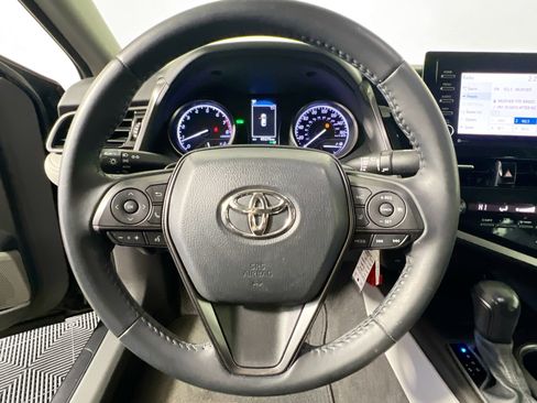 Used 2021 Toyota Camry SE image 17