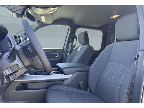 New 2026 RAM 2500 Big Horn AWD/4WD image 12