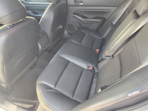 Used 2024 Nissan Altima 2.5 SR image 20