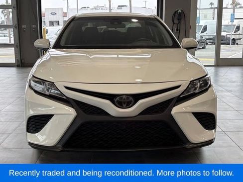 Used 2018 Toyota Camry SE FWD image 9