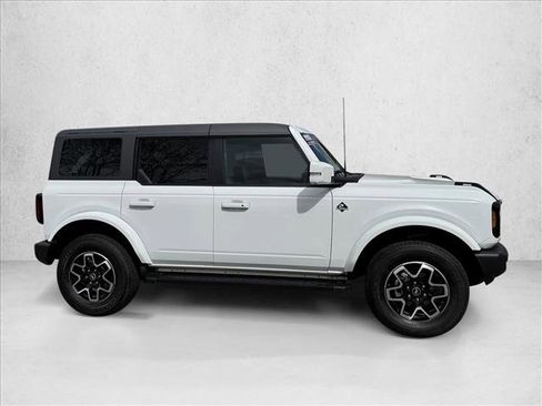 Used 2024 Ford Bronco Outer Banks AWD/4WD image 4