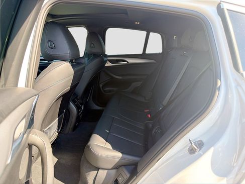 Certified 2025 BMW X4 xDrive30i w/ Premium Package image 22