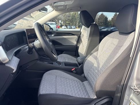 New 2026 Volkswagen Tiguan S image 9