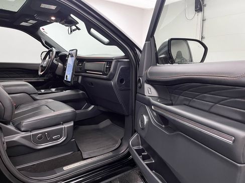 Used 2023 Ford Expedition Max Platinum image 25