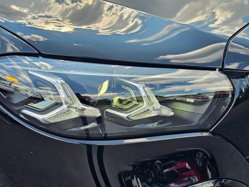 New 2027 Mercedes-Benz S 580 4MATIC Sedan image 3