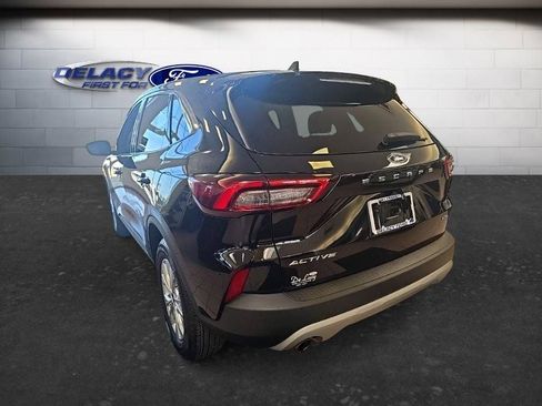 Used 2023 Ford Escape Active AWD/4WD image 5