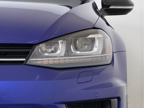 Used 2017 Volkswagen Golf R 4-Door AWD/4WD image 11