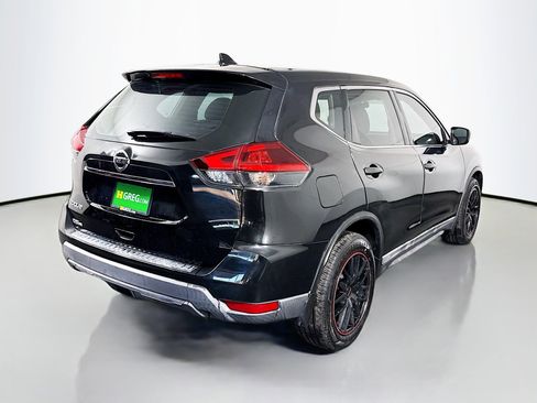Used 2018 Nissan Rogue S image 10