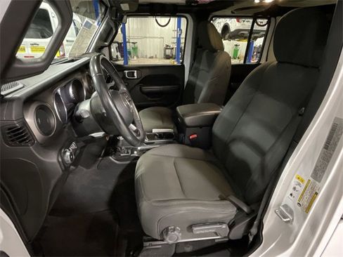 Used 2019 Jeep Wrangler Unlimited Sport S image 17