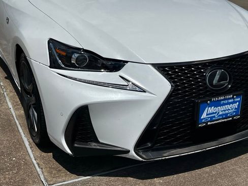 Used 2020 Lexus IS 350 F Sport w/ F Sport Package RWD image 4