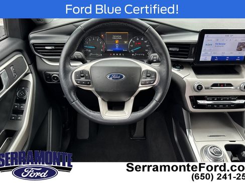 Used 2023 Ford Explorer XLT w/ Equipment Group 202A RWD image 17