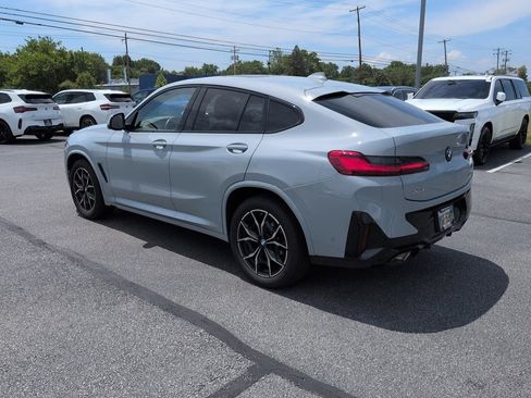 Used 2024 BMW X4 xDrive30i w/ Premium Package AWD/4WD image 4