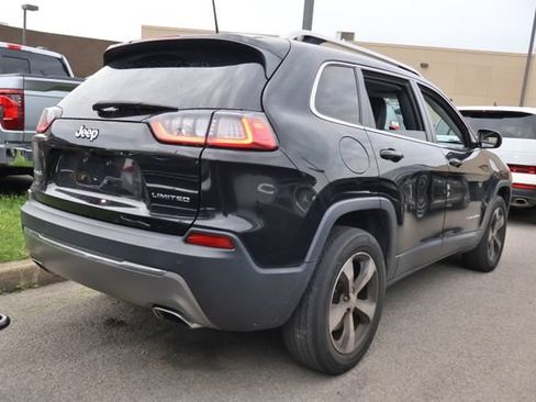 Used 2019 Jeep Cherokee Limited AWD/4WD image 4