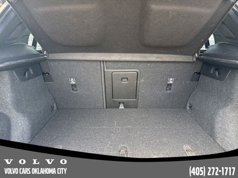 Used 2023 Volvo XC40 B5 Plus w/ Driver Assist Package image 14