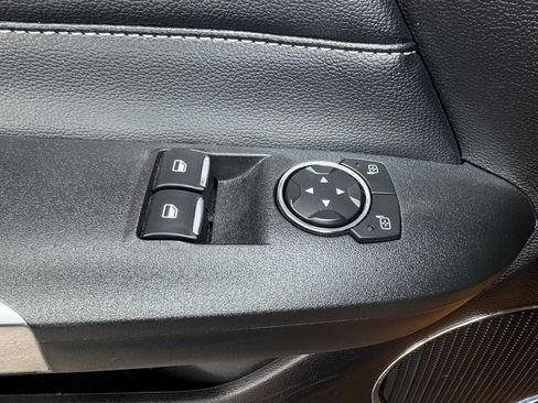 Used 2022 Ford Mustang GT Premium RWD image 11