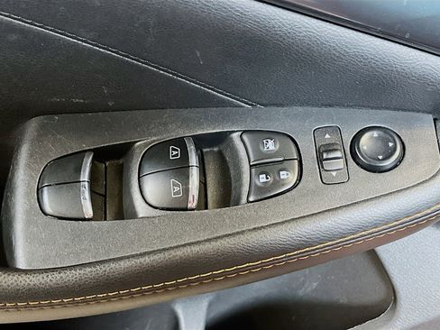 Used 2021 Nissan Maxima SR w/ Sport Mat Group FWD image 18