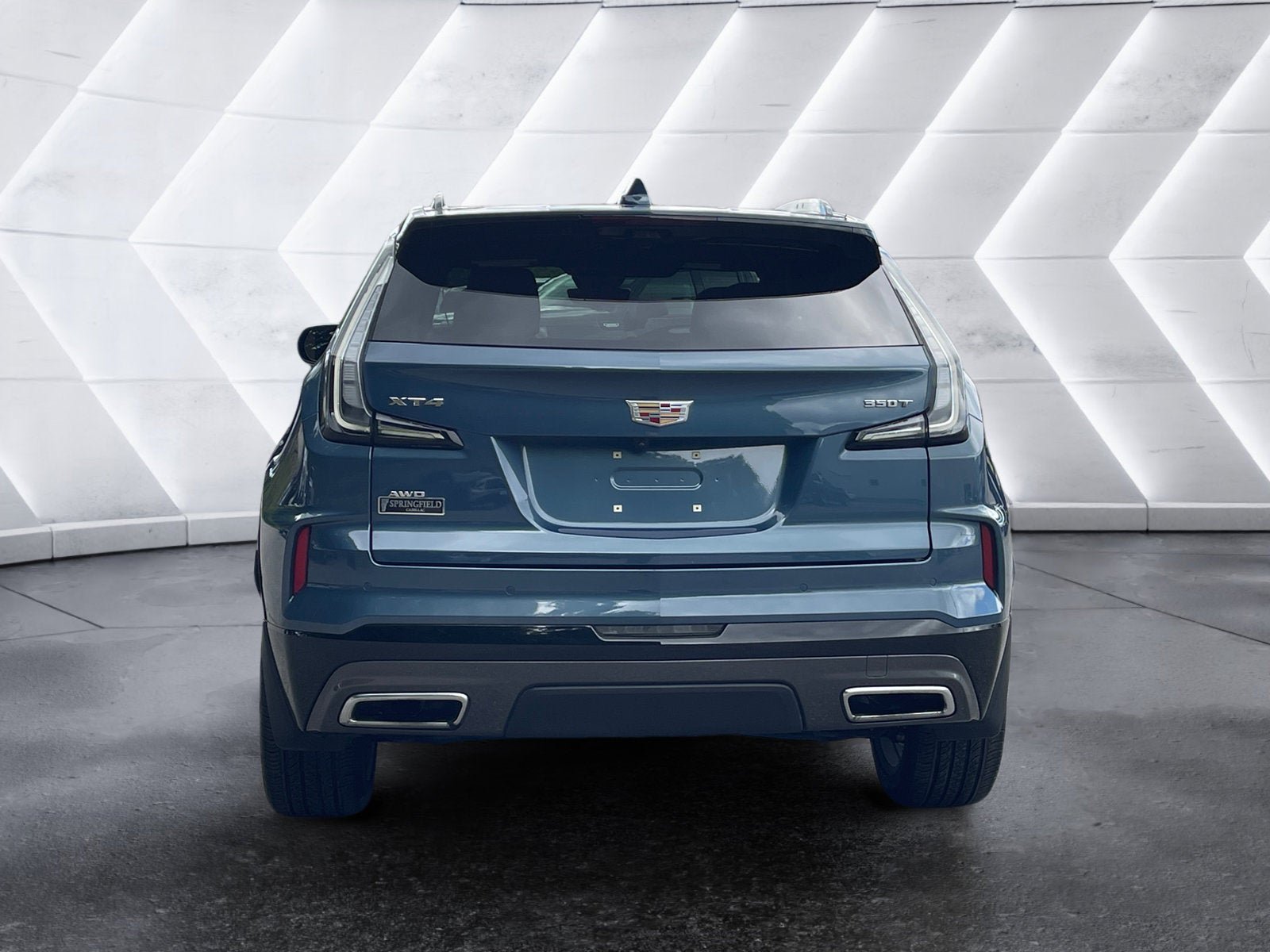 Used 2025 Cadillac XT4 Sport AWD/4WD image 5