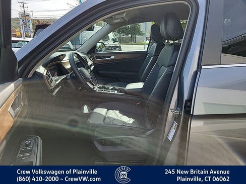 Certified 2024 Volkswagen Atlas SE image 27