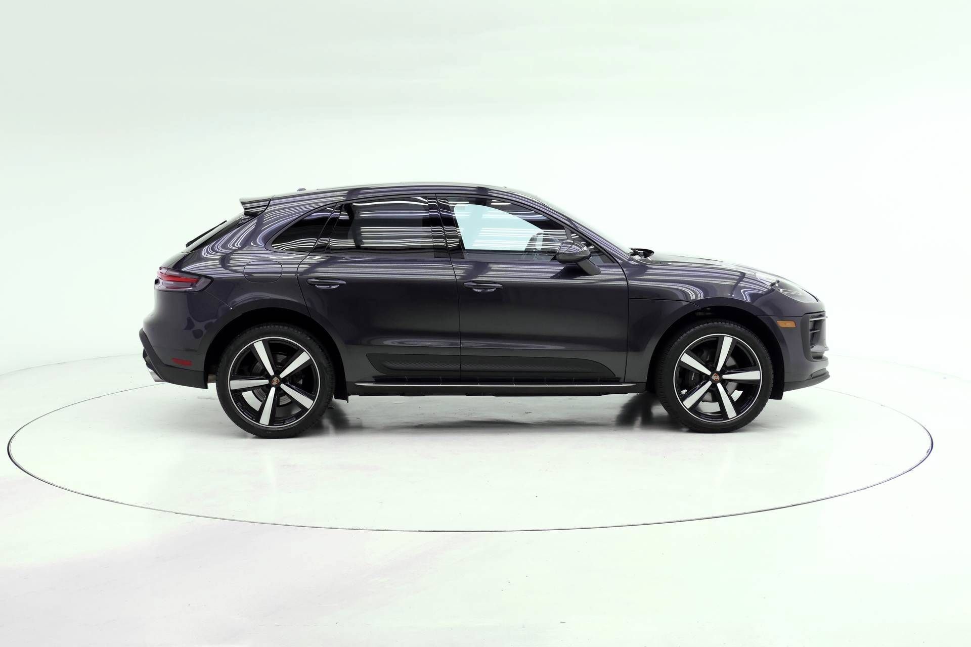 Used 2026 Porsche Macan AWD/4WD image 10