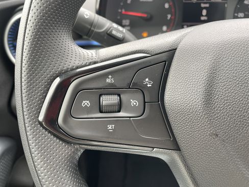 Certified 2025 Chevrolet Trax LS image 59